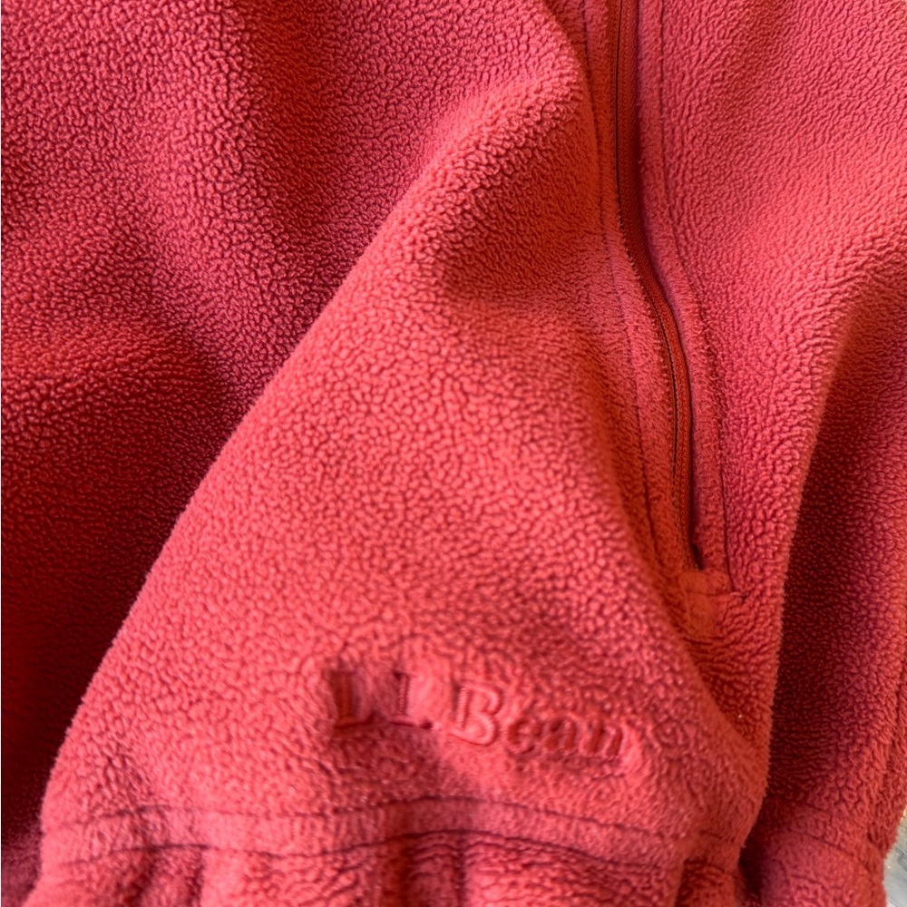 L.L. Bean Full Zip Fleece Vest - Picture 7 of 7